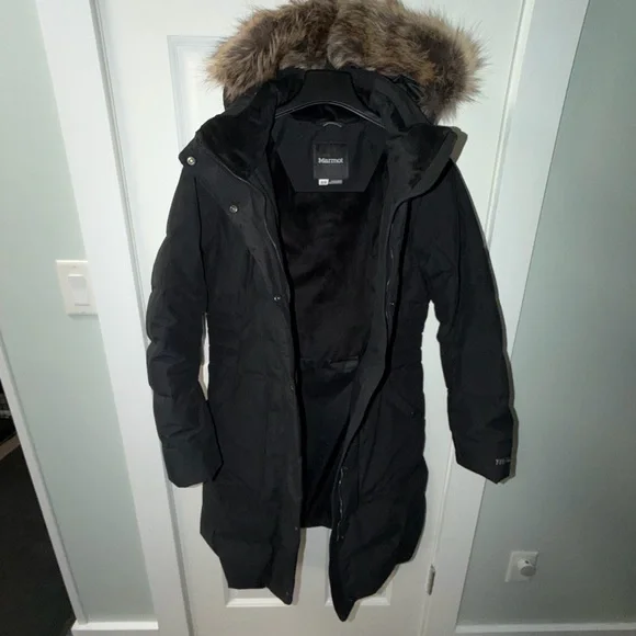 Marmot Women's Black Puffer Coat with Faux Fur Trim - Ladies Medium - Picture 6 of 10